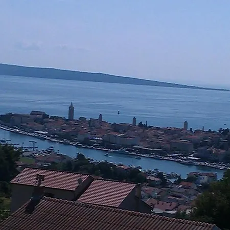 In Rab With Seaview, Balcony, Wifi, Washing Machine Apartment *