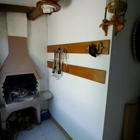 In Rab With Seaview, Balcony, Wifi, Washing Machine Appartamento
