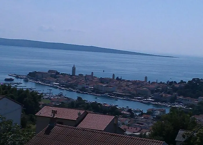 In Rab With Seaview, Balcony, Wifi, Washing Machine Apartmán *