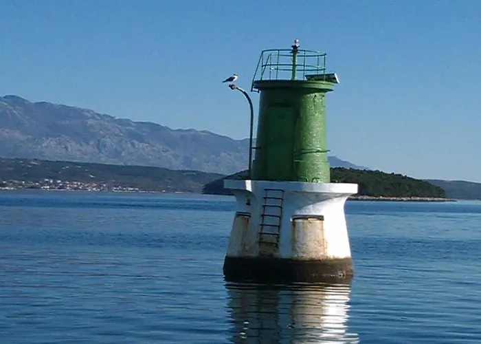 In Rab With Seaview, Balcony, Wifi, Washing Machine * New Translation