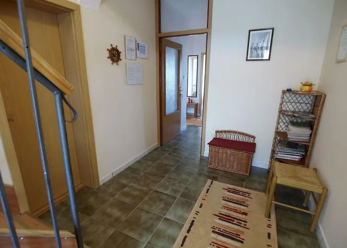 Apartmán In Rab With Seaview, Balcony, Wifi, Washing Machine New Translation